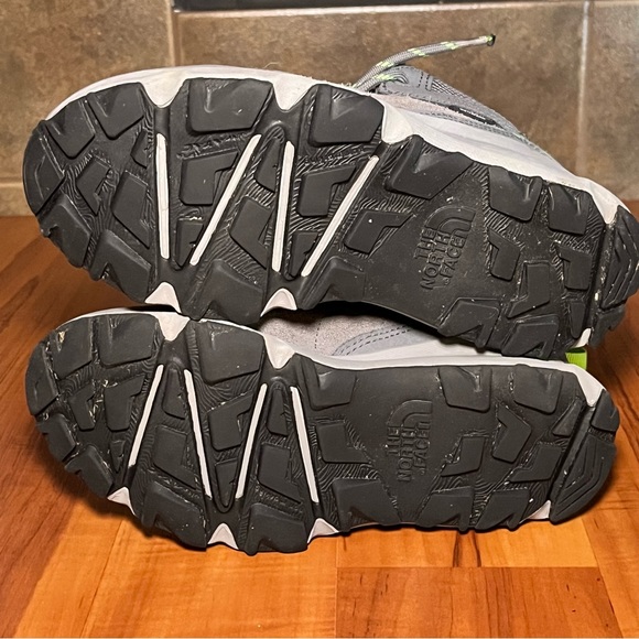 The North Face kids waterproof boots, size 3. - Picture 7 of 9